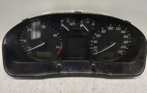 Volkswagen PASSAT B5 Speedometer (instrument cluster)