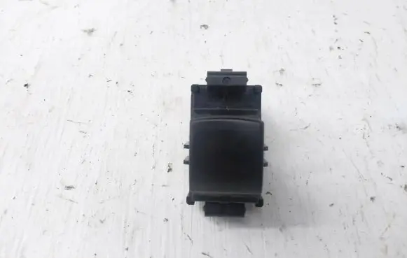 Mitsubishi Outlander Electric window control switch 8608A242