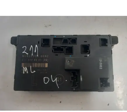 Mercedes-Benz E W211 Door control unit/module 2118208385 00006801