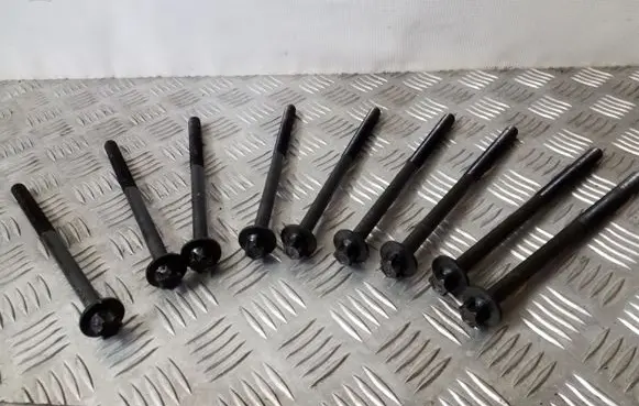 BMW 5 F10 F11 Cylinder head bolts 