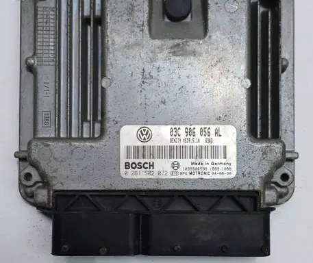 Volkswagen Golf V Engine control unit/module 03C906056AL 0261S02072