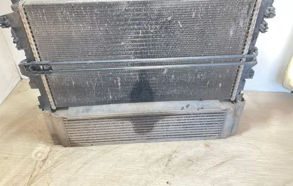 Mercedes-Benz Vito Viano W639 Radiator set A6395011101 A6395010801