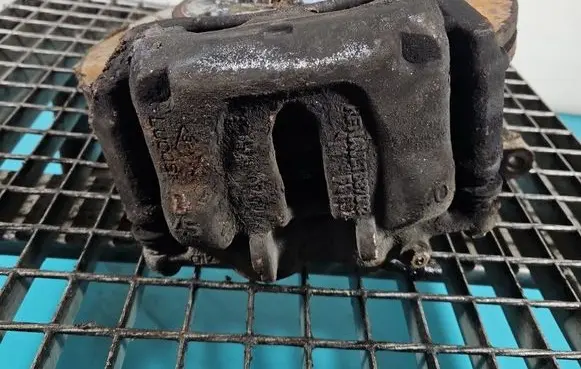 Renault Trafic II (X83) Front brake caliper IMPRK1542790