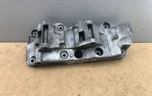 BMW X3 F25 Generator/alternator bracket 8506863 11168506863 1116850686305