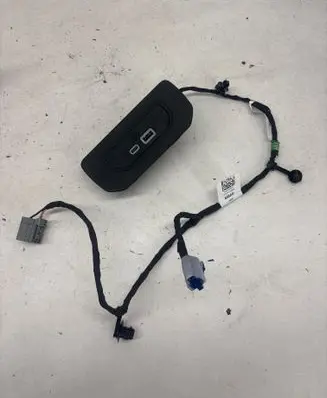Jeep Grand Cherokee WL USB control unit P68467848AD 848AD 64624P