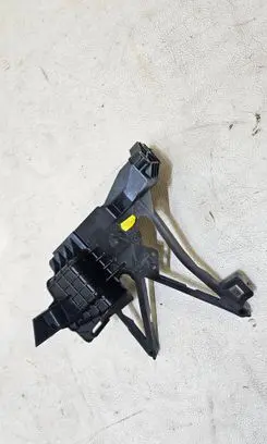 Mercedes-Benz E W213 Radiator support slam panel bracket A2136206500