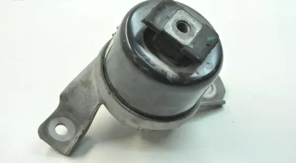 Volvo XC60 Engine mount bracket 6G926F012DD
