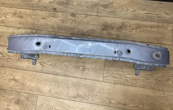 Volvo V50 Front bumper cross member 