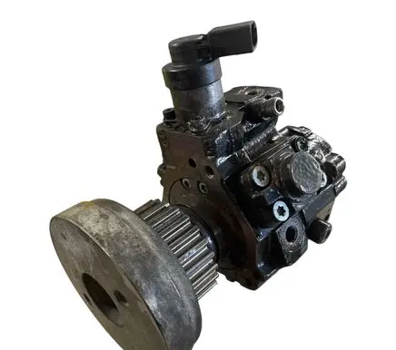 Audi A6 S6 C6 4F Fuel injection high pressure pump 0445010171 059130755S