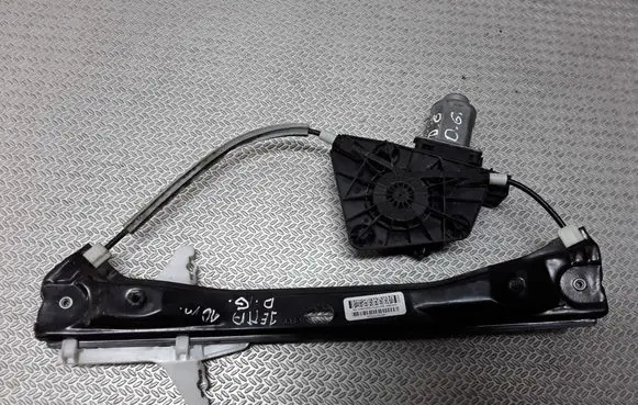Volkswagen Jetta VI Rear door window regulator with motor 5C6839462A