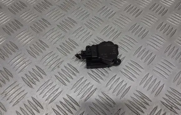 Ford Mondeo Mk III Central body control module 1S7H-19E616-AA