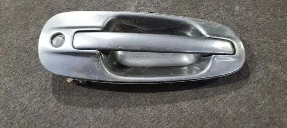 Mitsubishi Sigma Front door exterior handle