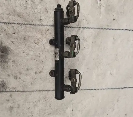 Fuel main line pipe