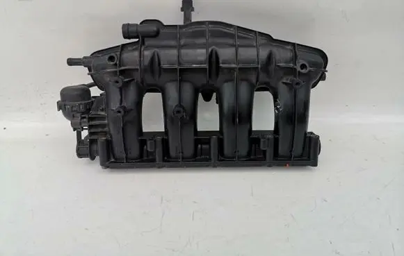 Volkswagen Golf VI Intake manifold 06J133185BT