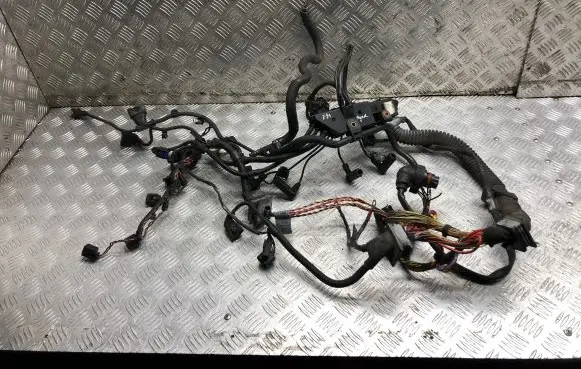 BMW 3 E90 E91 Engine installation wiring loom 779682801 7796828