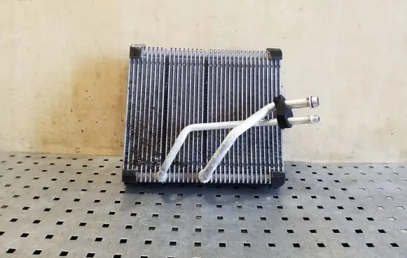 Porsche Cayenne (92A) Air conditioning (A/C) radiator (interior) 7P0820101A