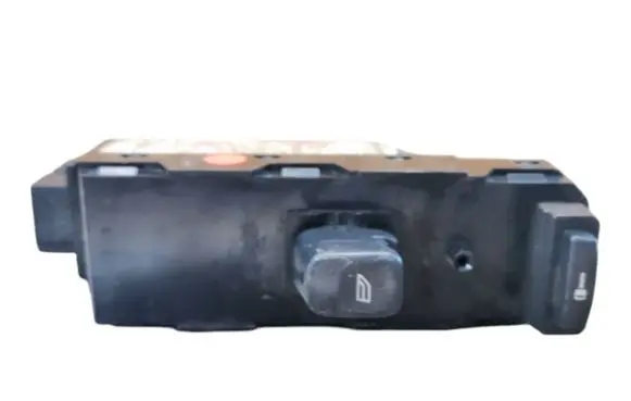 Volvo V70 Electric window control switch 30737519
