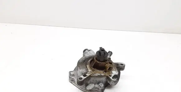Volvo V60 Vacuum pump BM5G2A451FA