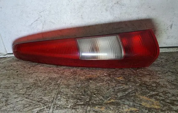 Volvo S70 V70 V70 XC Rear/tail lights 9157799 9169472