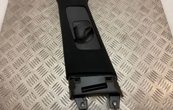 (B) pillar trim (top)