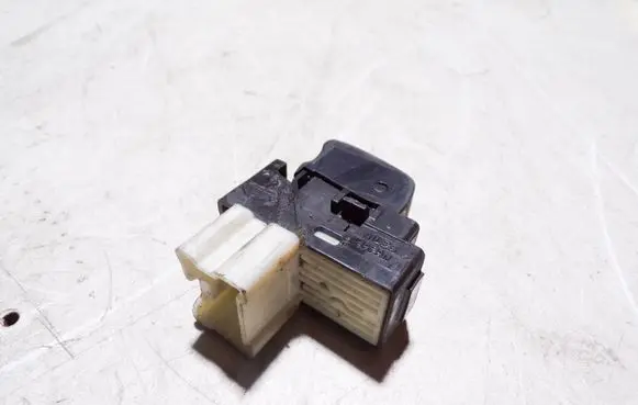 Subaru Forester SG Electric window control switch