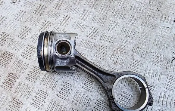 Audi A8 S8 D3 4E Piston with connecting rod 083100 1295 057D
