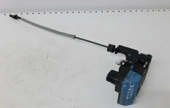 Volvo V70 Front door lock