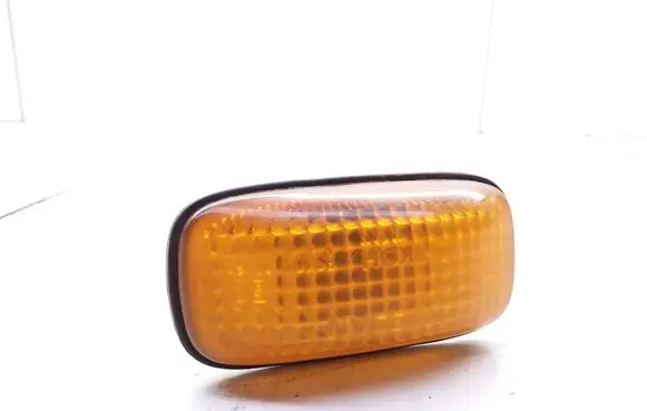 Nissan Almera Front fender indicator light ICHIKOH5340