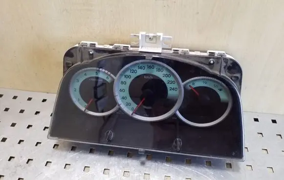 Toyota Corolla Verso E121 Speedometer (instrument cluster) 838000F090 MB2574303100