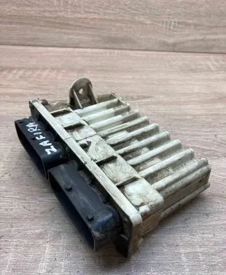 Opel Zafira B Coolant fan relay 24462348 15408376