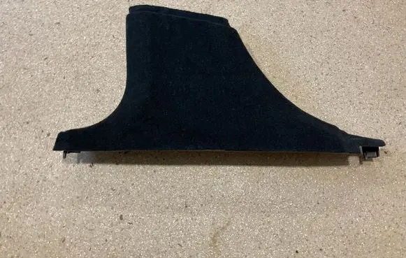 (B) pillar trim (bottom)