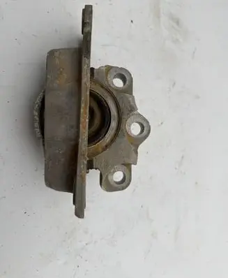 Volvo XC90 Gearbox mount 31686960