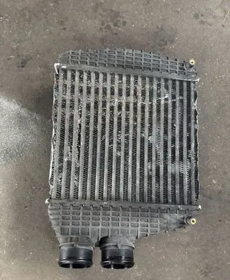 Maserati Levante Intercooler radiator 16484793