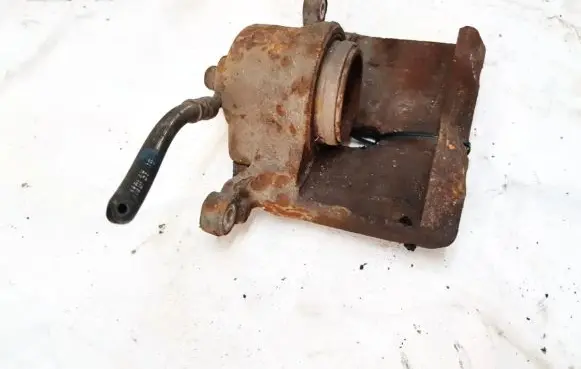 Honda CR-V Front brake caliper