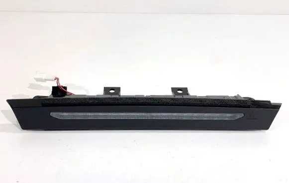 MG HS Third/center stoplight 11026801