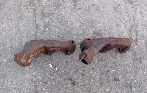 BMW 7 E32 Exhaust manifold 1286816