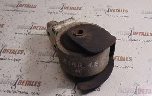 Mitsubishi Space Star Engine mount bracket 3318030
