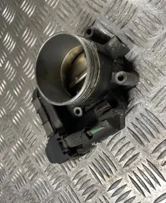 Volvo XC70 Throttle valve 30711553 05W065 58211