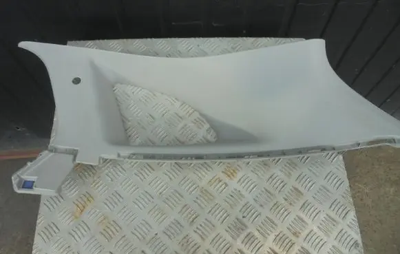(C) pillar trim