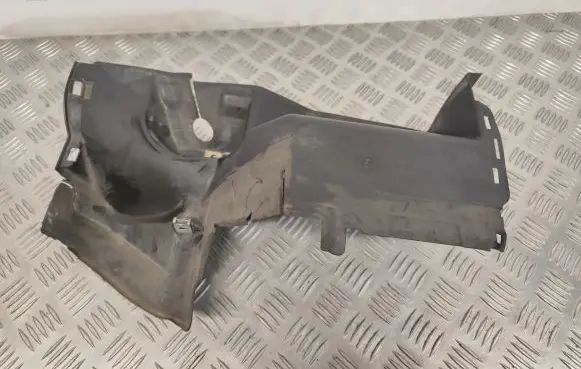 BMW 6 E63 E64 Intercooler air guide/duct channel 7052470