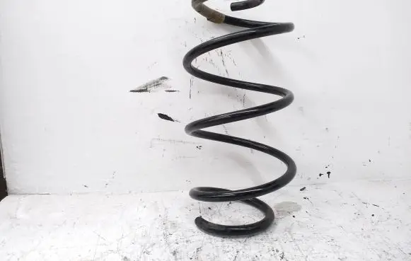 Mazda 3 III Front coil spring