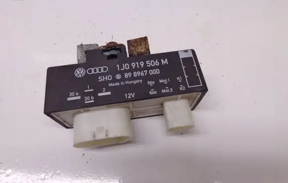 Skoda Fabia Mk2 (5J) Coolant fan relay 1J0919506M