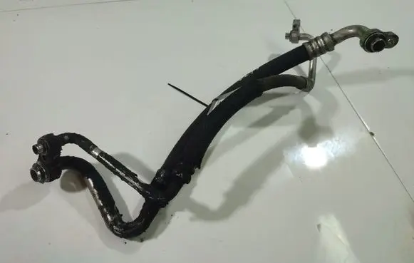 Opel Insignia A Air conditioning (A/C) pipe/hose