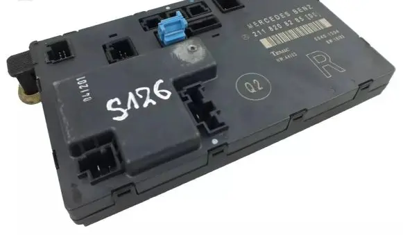 Mercedes-Benz E W211 Door control unit/module 2118208285