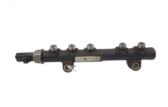 Volvo V40 Fuel main line pipe 9685297580