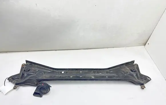 Mercedes-Benz CLS C219 Top upper radiator support slam panel A2196200916
