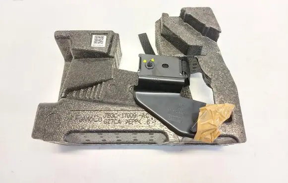 Ford Ranger IV Radiator mount bracket 