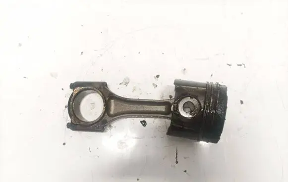 Opel Zafira A Piston with connecting rod