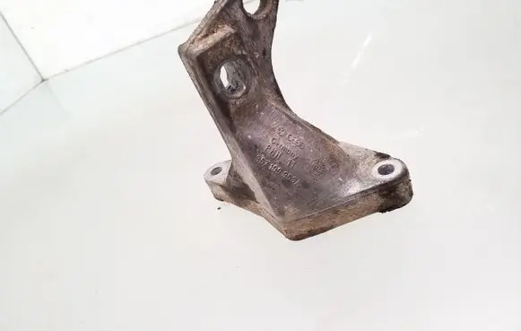 Volkswagen Golf III Engine mounting bracket 357199353A
