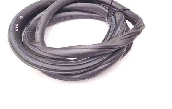 Mercedes-Benz Sprinter W907 W910 Front door rubber seal 